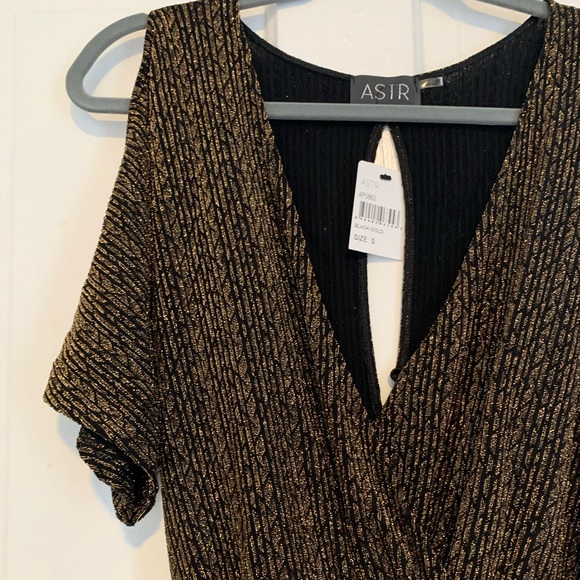 Black & Gold Romper - Picture 3 of 3